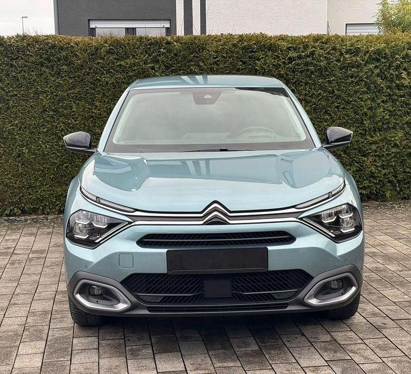 Gebraucht Citroën C4 131 PS (96 kW) 2024 Blau SUV