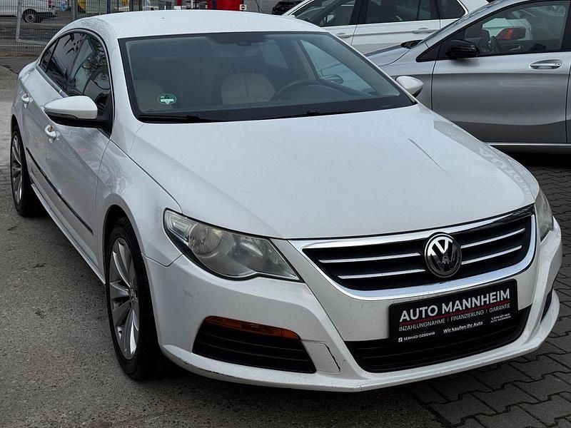 Gebraucht VW Passat Individual 200 PS (147 kW) 2011 Weiß Coupé