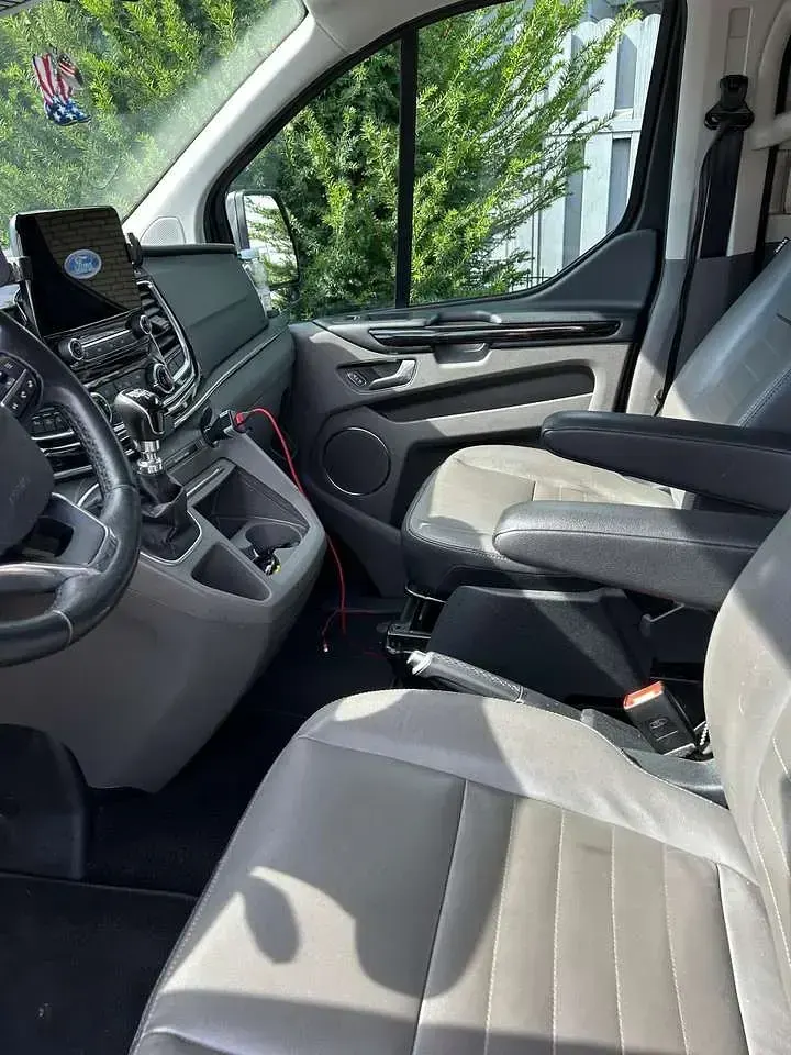 Gebraucht Ford Tourneo Custom Titanium X 185 PS (136 kW) 2020 Grau Van