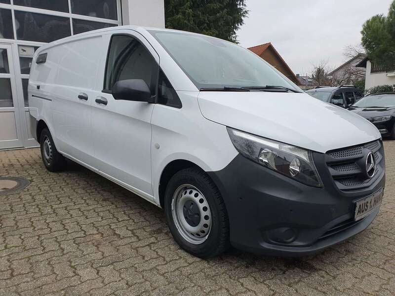 Arktik weiss Gebraucht 2020 Mercedes Vito Van / Kleinbus | 14.900 € (Guter Preis) - Bild 1/4