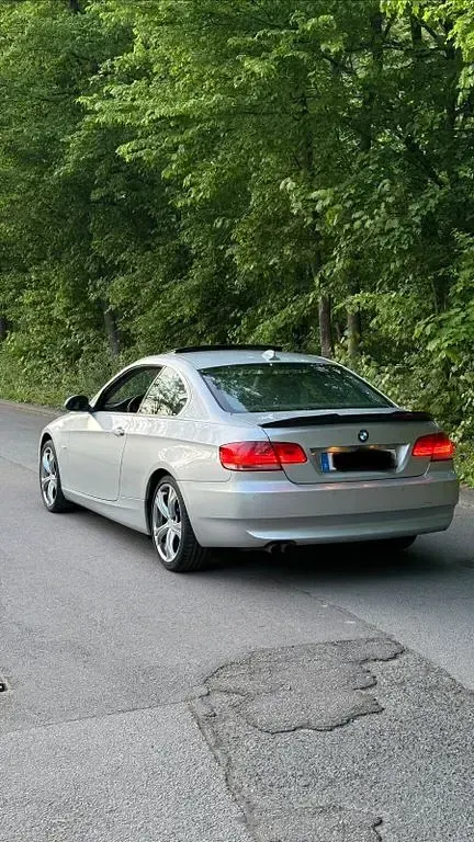 Gebraucht BMW 325 Sport Line 218 PS (160 kW) 2006 Silber Coupé