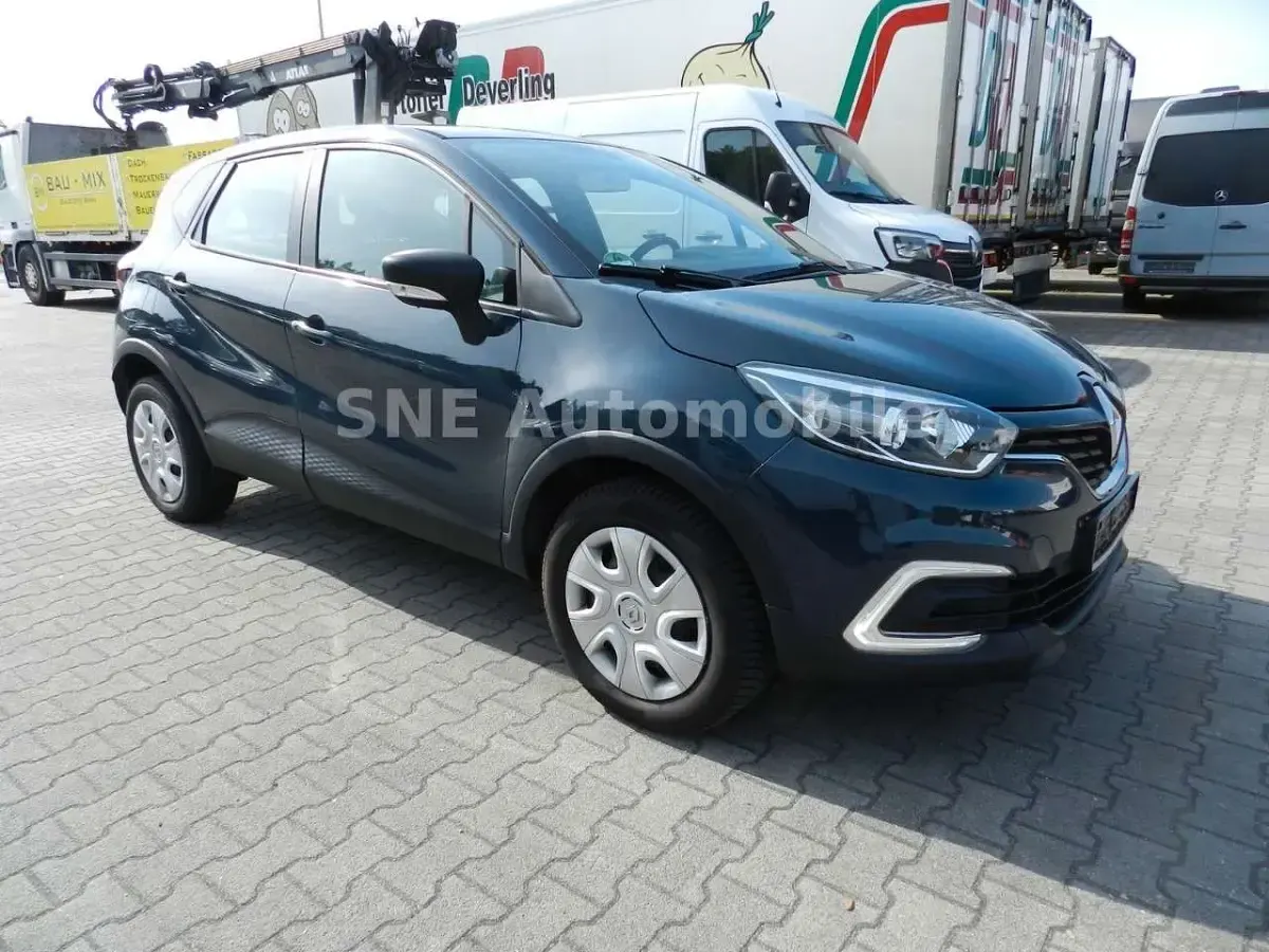 Gebraucht Renault Captur Life 90 PS (66 kW) 2018 Blau SUV