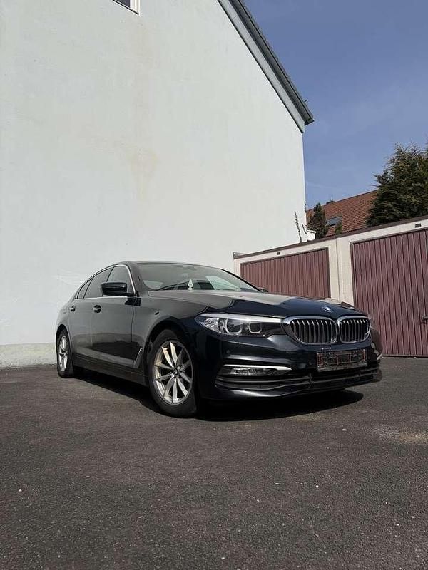 Gebraucht BMW 520 190 PS (139 kW) 2018 Schwarz Limousine
