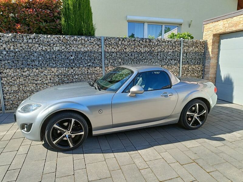 Grau Gebraucht 2011 Mazda MX5 Center-Line Cabrio | 10.000 € (Fairer Preis) - Bild 1/4