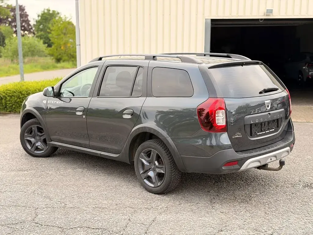 Gebraucht Dacia Logan MCV Stepway 90 PS (66 kW) 2018 Limousine
