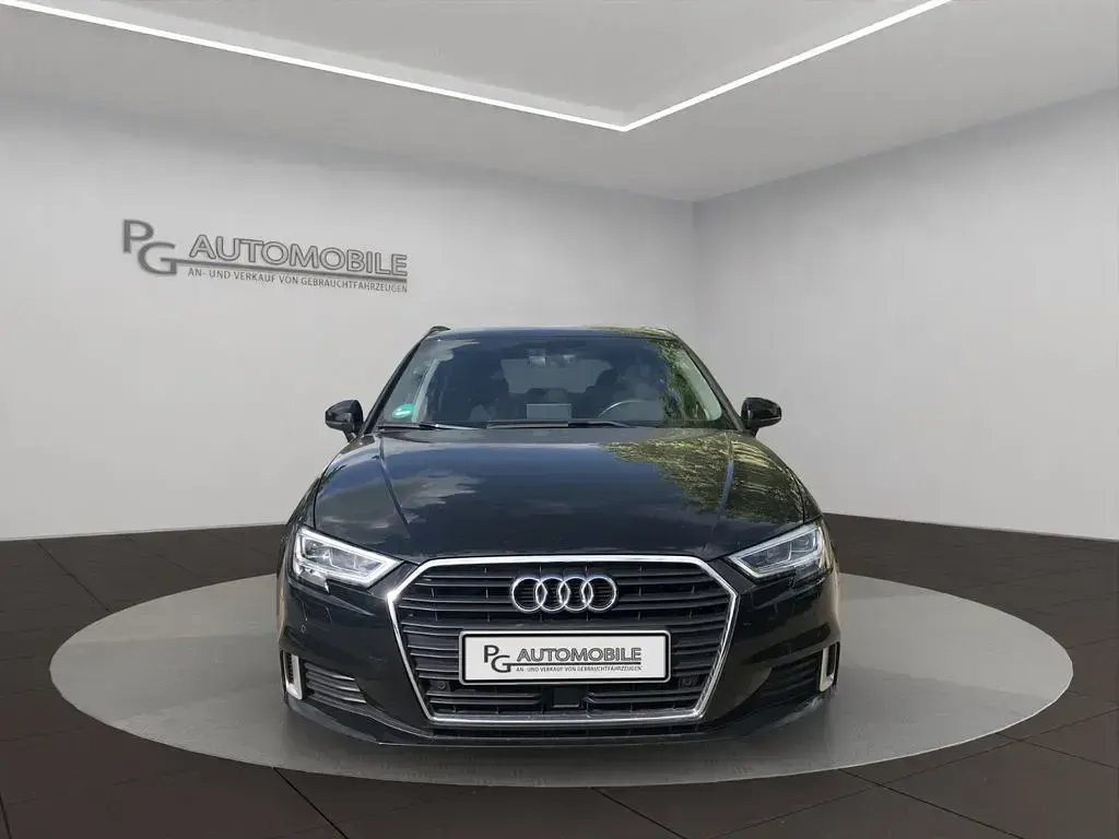 Gebraucht Audi A3 Sport 150 PS (110 kW) 2020 Schwarz Limousine