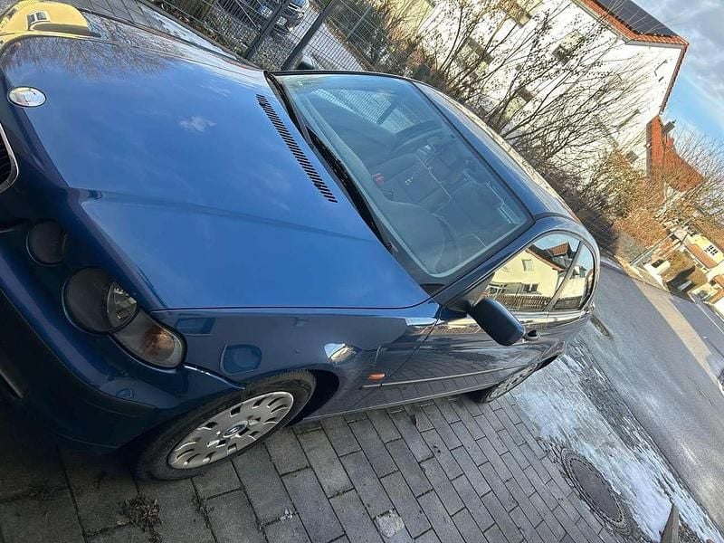 Gebraucht BMW 316 116 PS (85 kW) 2002 Limousine