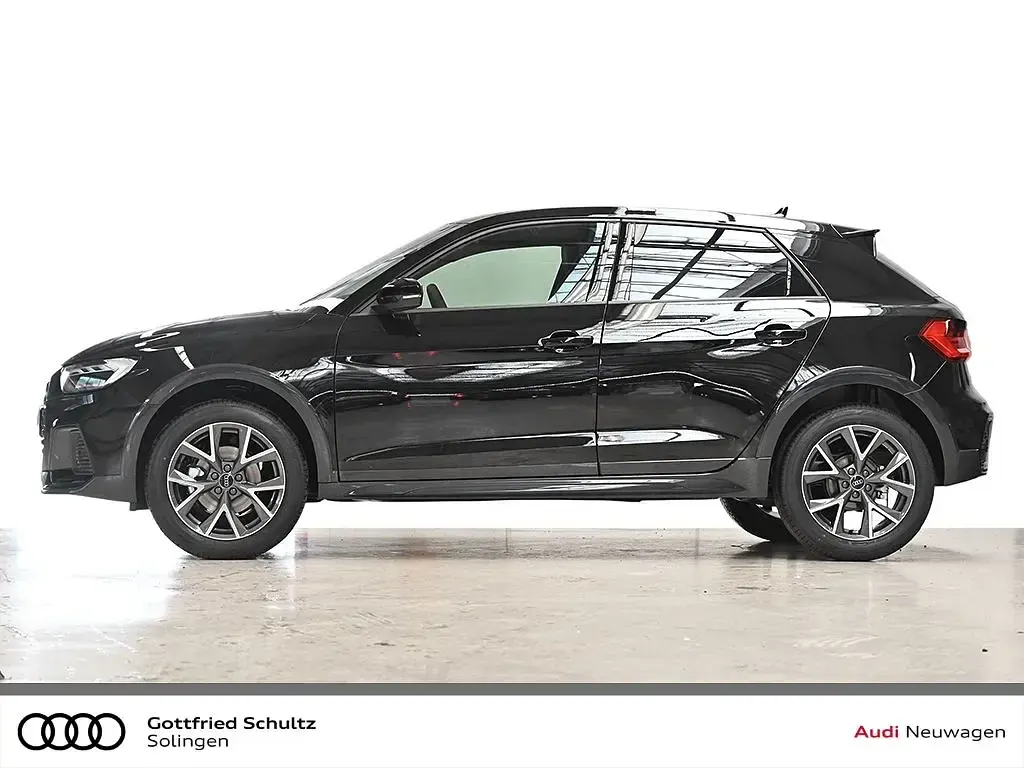 Neu Audi A1 116 PS (85 kW) 2026 Schwarz SUV