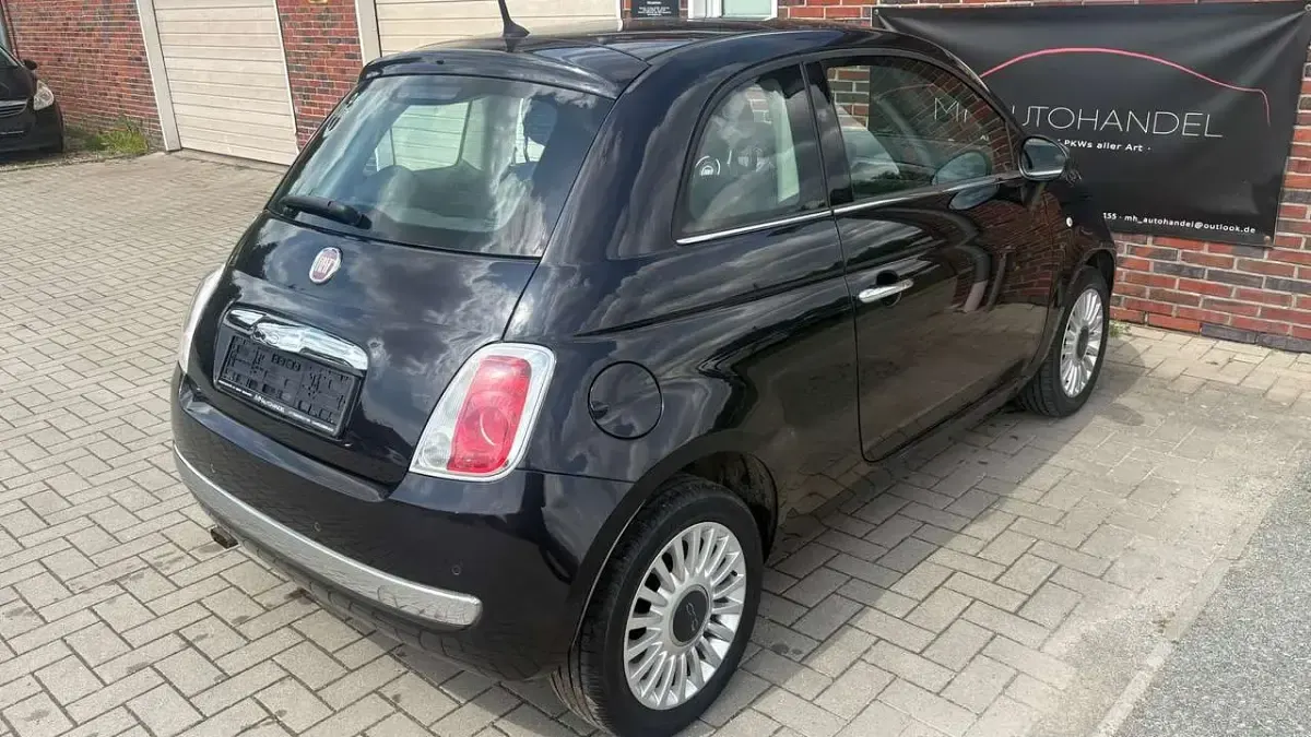 Gebraucht Fiat 500 Lounge 69 PS (50 kW) 2012 Colore esterno(vesuvio schwar) Kleinwagen
