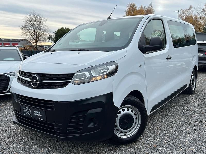 Weiß Gebraucht 2022 Opel Vivaro Van / Kleinbus | 17.490 € (Fairer Preis) - Bild 1/4