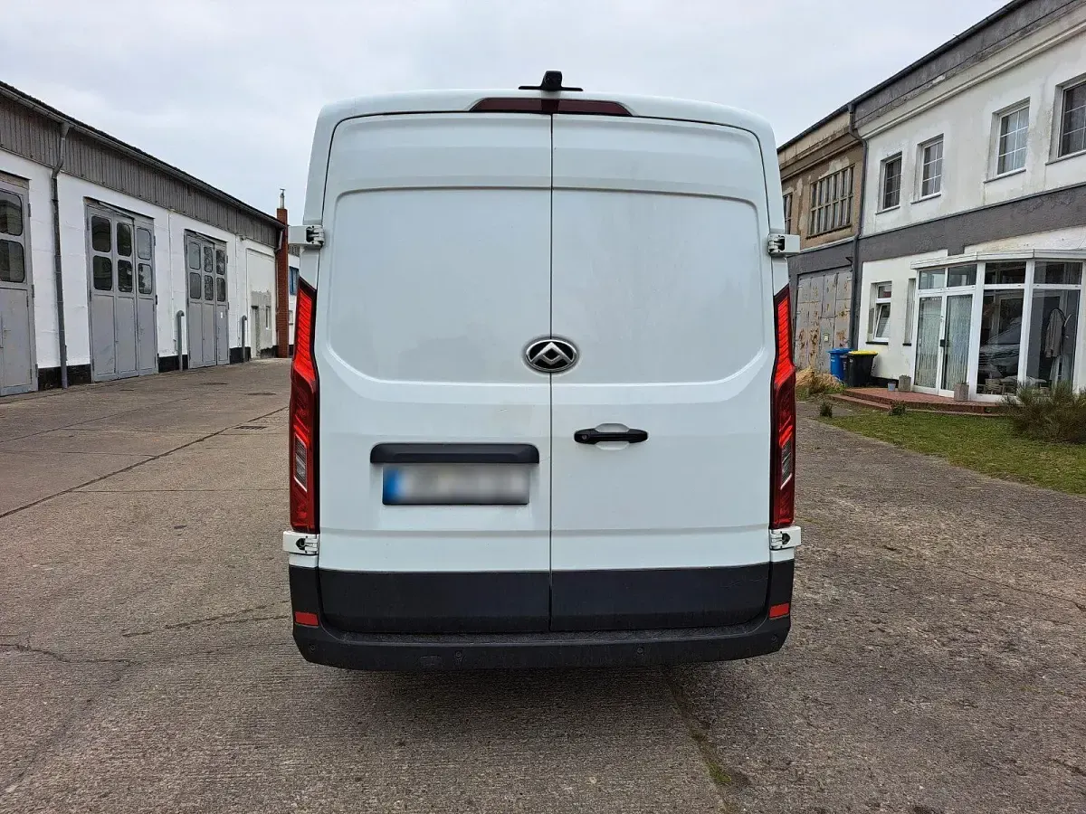 Occasion Maxus V90 148 ch (108 kW) 2023 Blanc Van