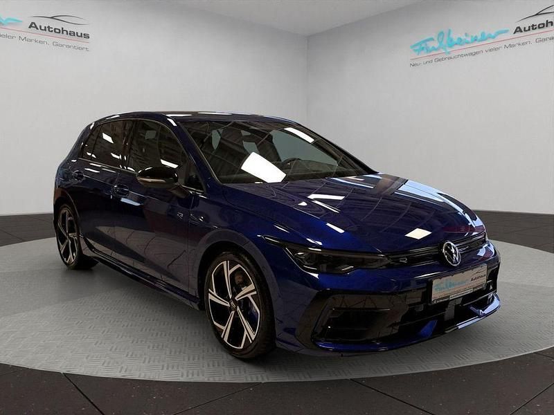 Gebraucht VW Golf VIII Style 333 PS (244 kW) 2026 Lapiz blue (blau), metallic Limousine