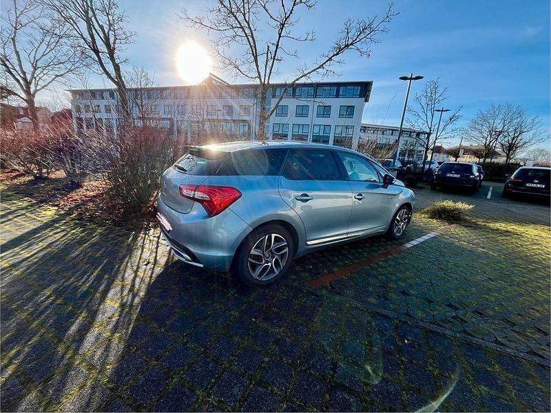 Gebraucht Citroën DS5 163 PS (119 kW) 2012 Blau Kleinwagen