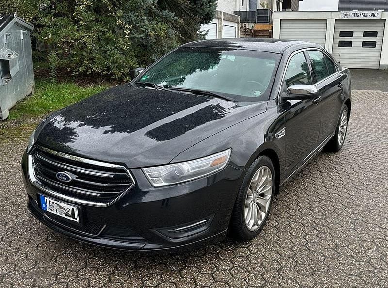 Schwarz Gebraucht 2013 Ford Taurus Limousine | 12.200 € - Bild 1/4