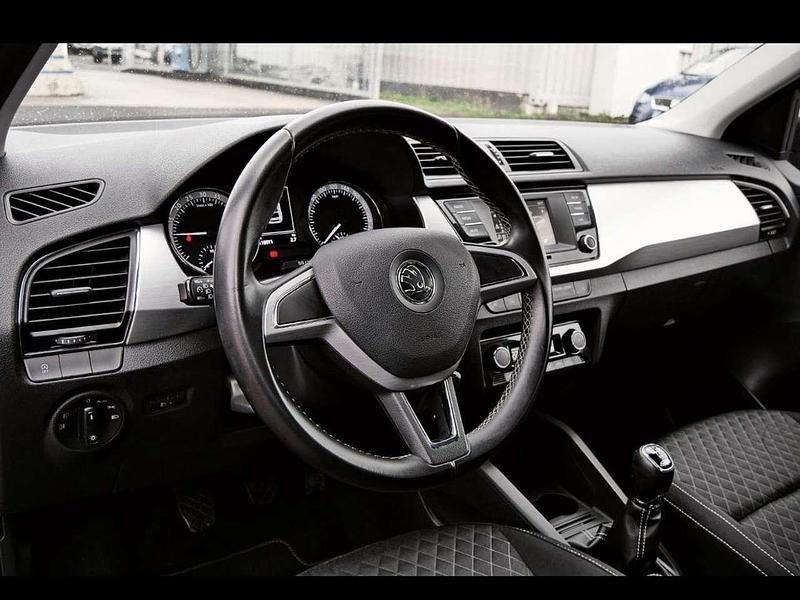 Gebraucht Skoda Fabia 105 PS (77 kW) 2015 Braun Kombi