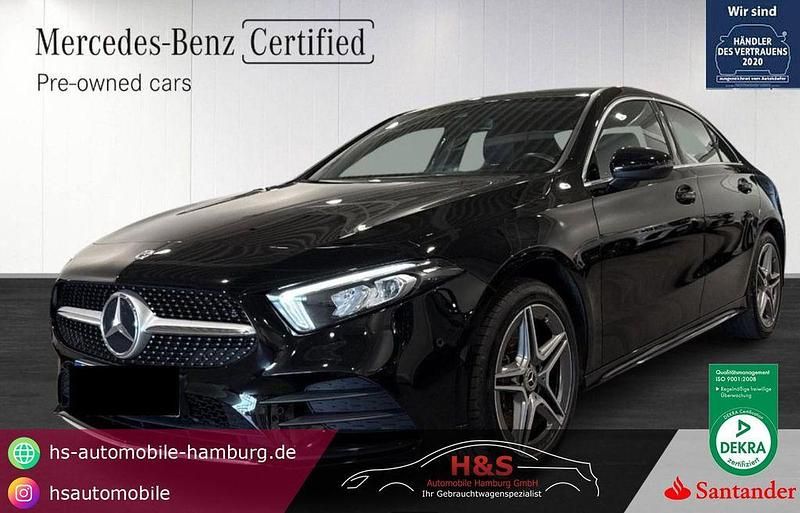 Nachtschwarz unilack Gebraucht 2022 Mercedes A250 AMG line Limousine | 26.900 € (Fairer Preis) - Bild 1/4
