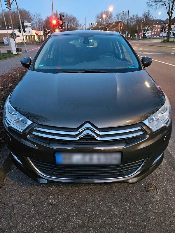 Gebraucht Citroën C4 156 PS (114 kW) 2012 Braun Limousine