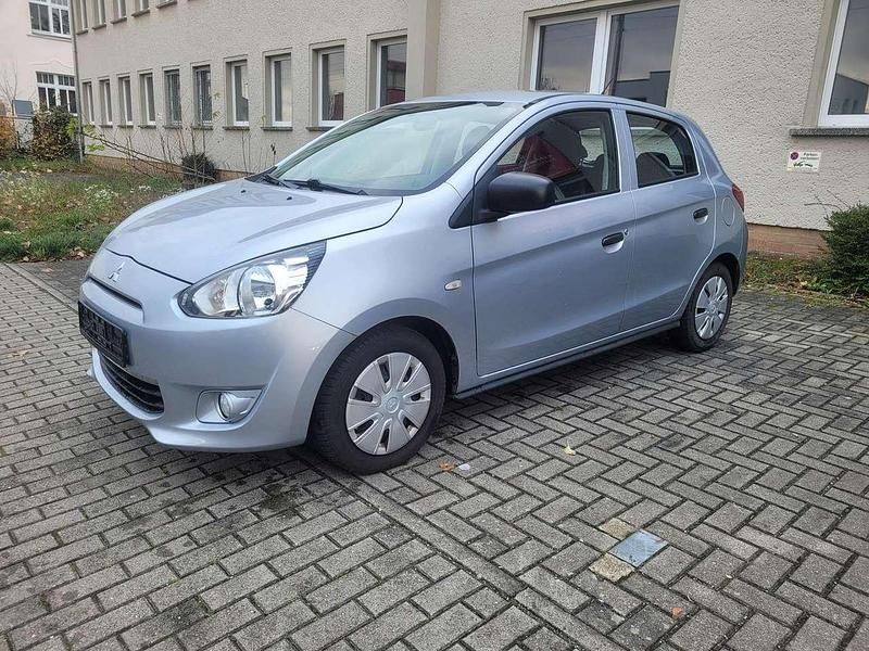 Silber Gebraucht 2015 Mitsubishi Space Star Diamant Edition Limousine | 5.980 € (Guter Preis) - Bild 1/4