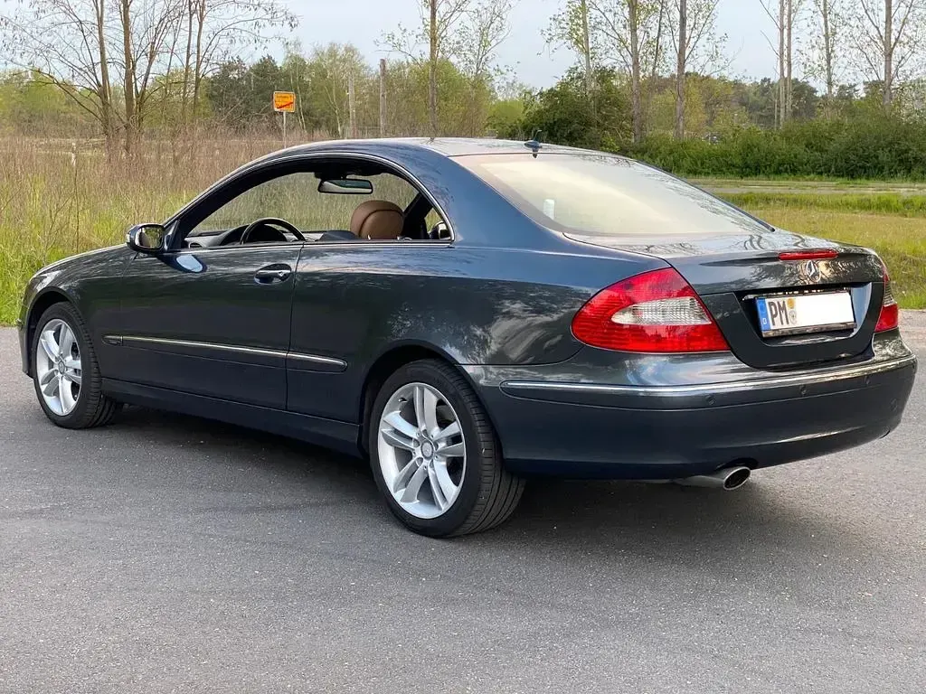 Gebraucht Mercedes CLK500 387 PS (284 kW) 2008 Grau Coupé