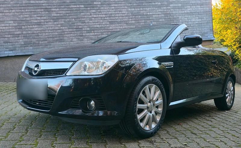 Gebraucht Opel Tigra 90 PS (66 kW) 2005 Schwarz Cabrio