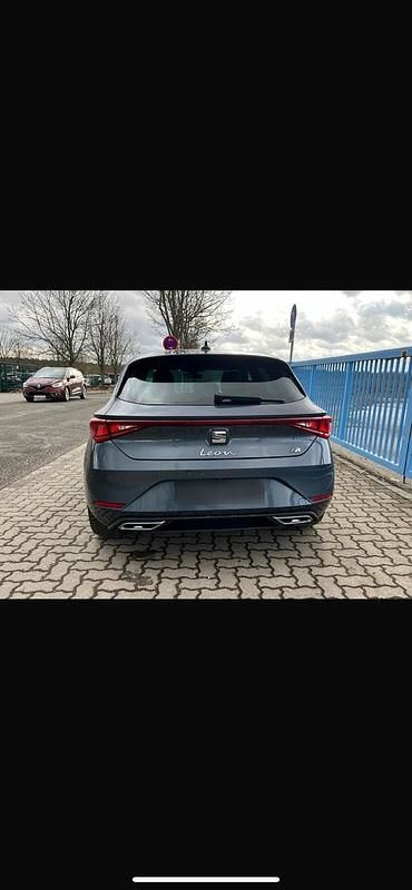 Gebraucht Seat Leon FR 150 PS (110 kW) 2021 Grau Limousine