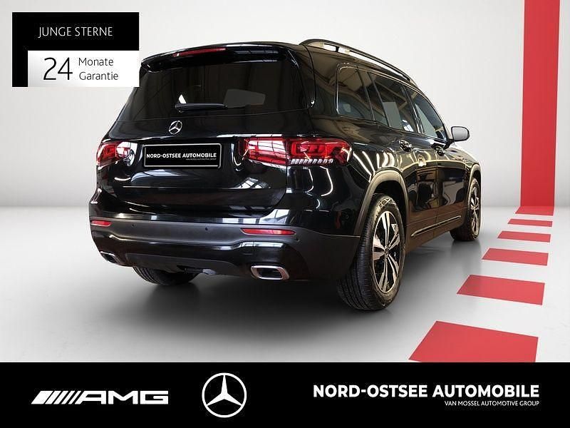 Gebraucht Mercedes GLB200 Progressive 163 PS (119 kW) 2023 Metalliclack kosmosschwarz SUV