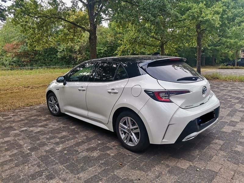Gebraucht Toyota Corolla Hybrid 184 PS (135 kW) 2020 Weiß Limousine