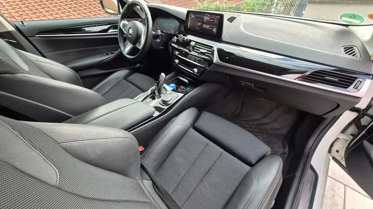 Gebraucht BMW 520 190 PS (139 kW) 2020 Weiß Kombi