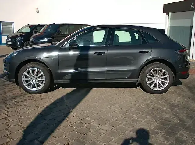 Gebraucht Porsche Macan 245 PS (180 kW) 2020 Grau SUV