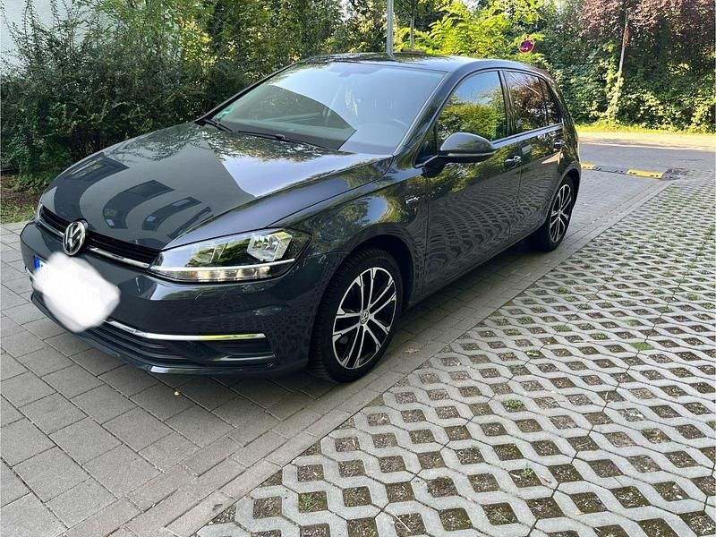 Gebraucht VW Golf VII Sound 150 PS (110 kW) 2017 Grau Limousine
