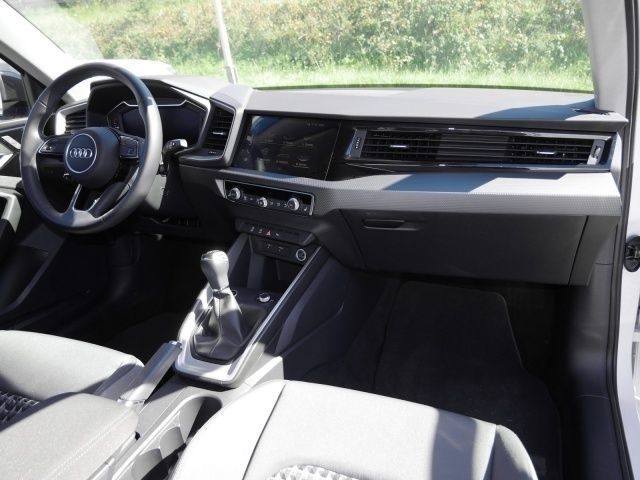 Gebraucht Audi A1 Sportback Basis 95 PS (69 kW) 2022 Weiß Kleinwagen