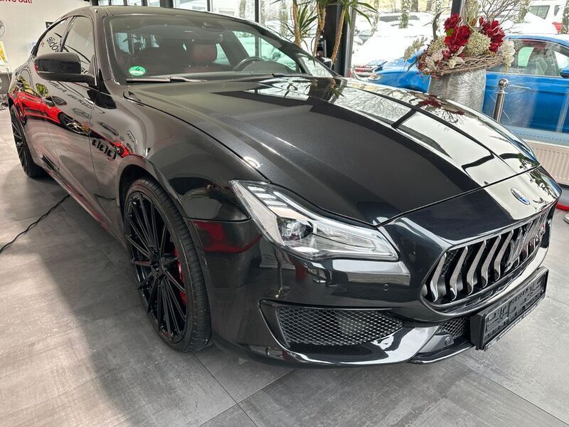 Schwarz Gebraucht 2017 Maserati Quattroporte Limousine | 55.900 € (Teuer) - Bild 1/4