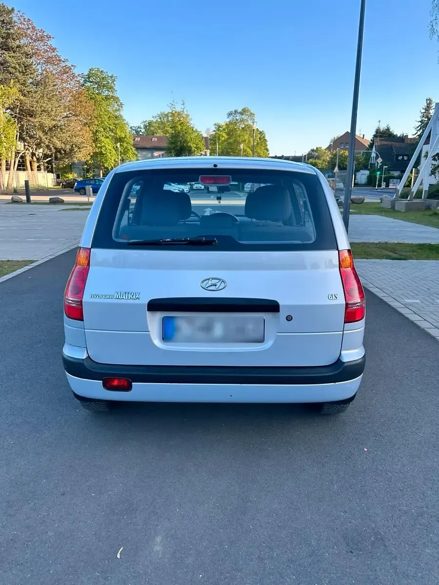 Second-hand Hyundai Matrix 122 CP (89 kW) 2004 Gri Monovolum