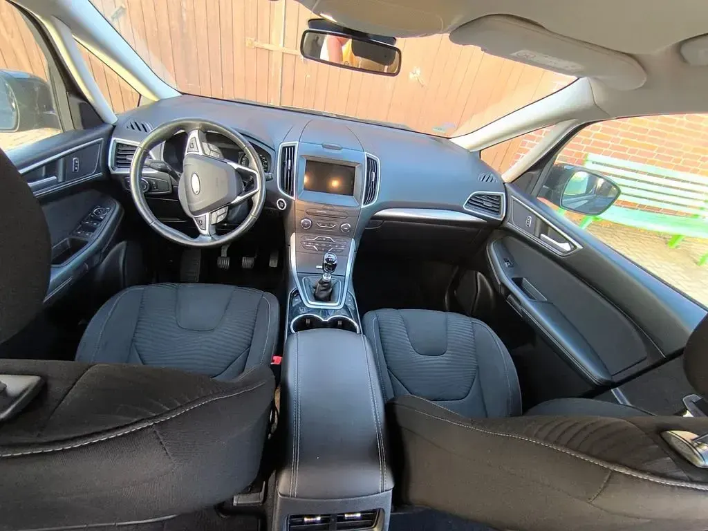 Gebraucht Ford S-MAX Business Edition 160 PS (117 kW) 2018 Schwarz Van / Kleinbus