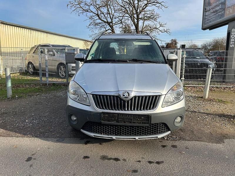 Gebraucht Skoda Roomster 90 PS (66 kW) 2011 Silber Van / Kleinbus