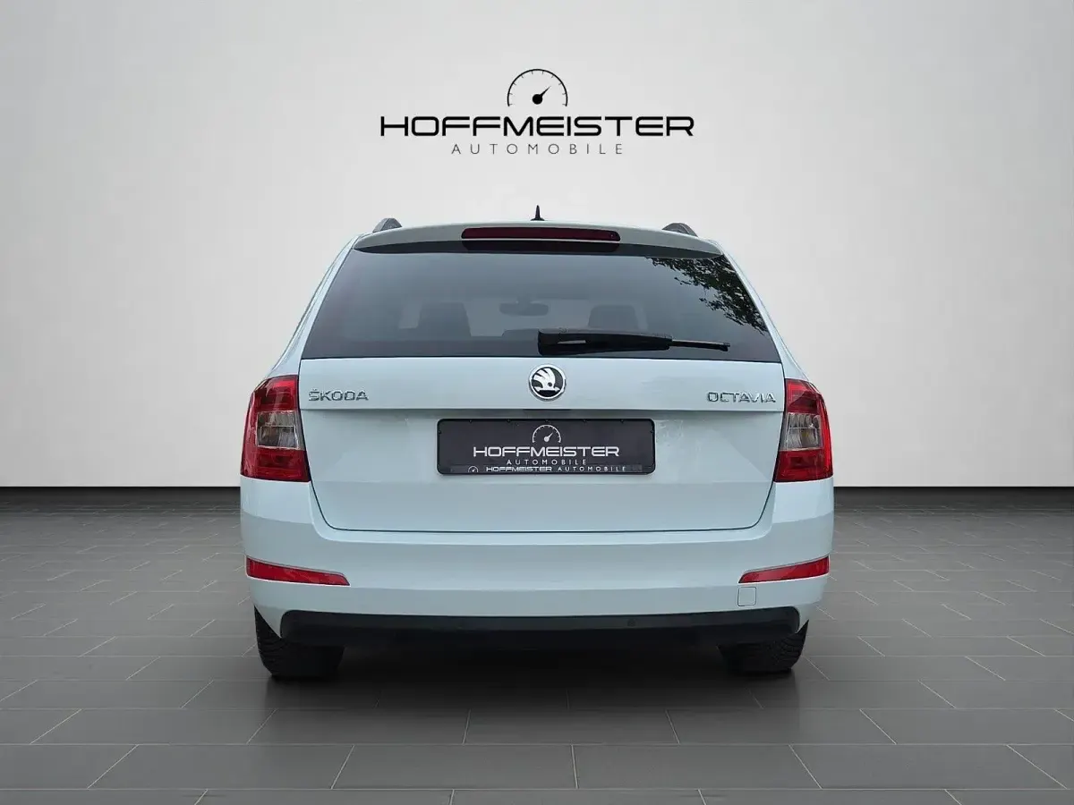 Gebraucht Skoda Octavia Joy 110 PS (80 kW) 2016 Weiß Kombi