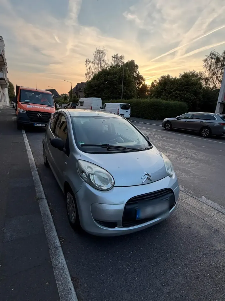 Gebraucht Citroën C1 68 PS (50 kW) 2010 Silber Kleinwagen
