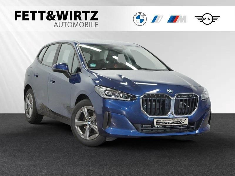 Blau Gebraucht 2024 BMW 216 Active Tourer Efficient Dynamics Van / Kleinbus | 28.888 € (Guter Preis) - Bild 1/3