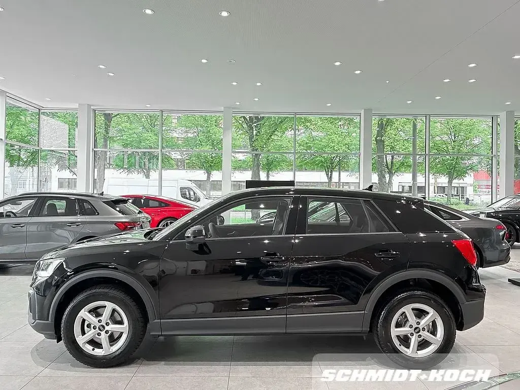 Neu Audi Q2 Comfort 116 PS (85 kW) 2026 Brillantschwarz (schwarz) SUV