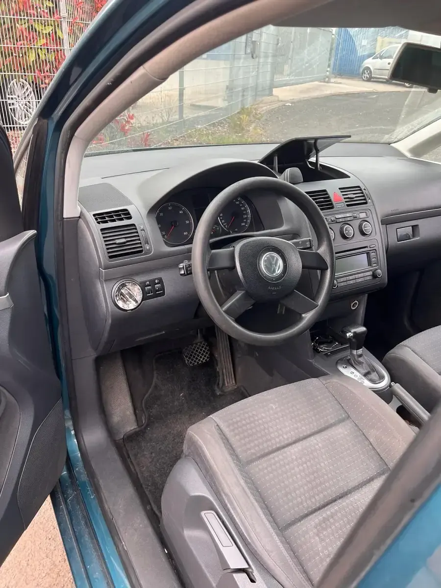 Gebraucht VW Touran 105 PS (77 kW) 2005 Blau Van / Kleinbus