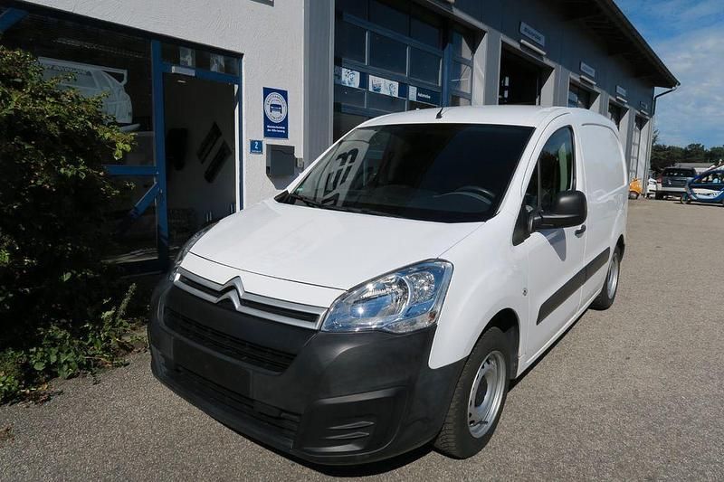 Weiß Gebraucht 2018 Citroën Berlingo Business Class Van / Kleinbus | 9.990 € (Fairer Preis) - Bild 1/4