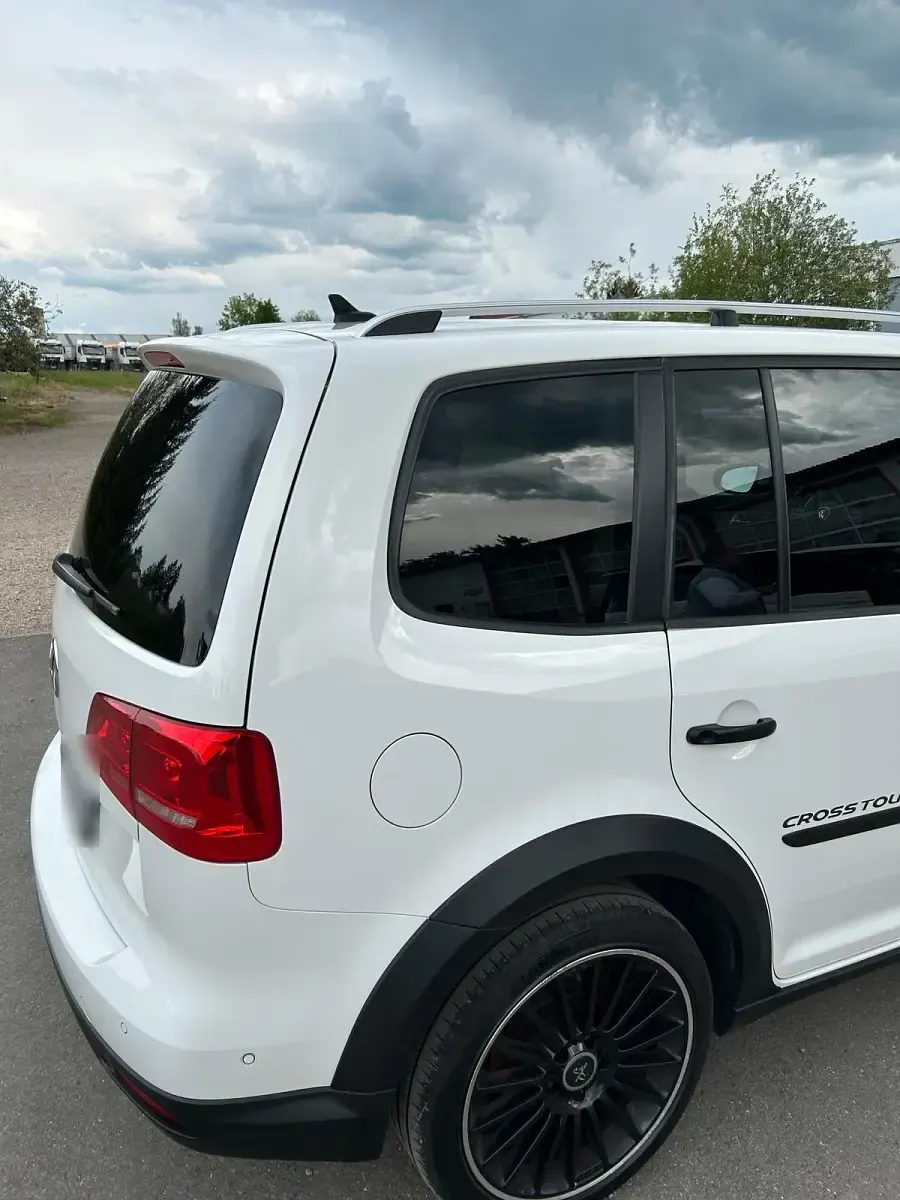 Gebraucht VW Touran Cross 180 PS (132 kW) 2012 Weiß Van / Kleinbus