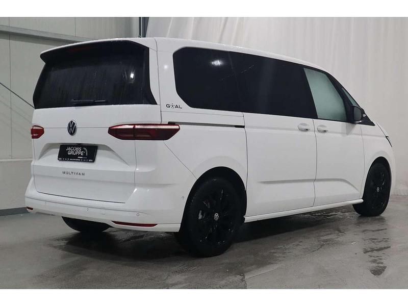 Neu VW Multivan Life 150 PS (110 kW) 2026 Candy weiss Van