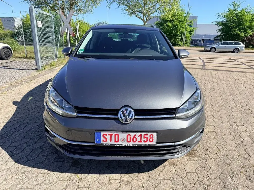 Używany VW Golf VII Join 116 KM (85 kW) 2019 Szary Kombi