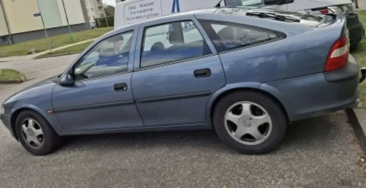 Gebraucht Opel Vectra 101 PS (74 kW) 1998 Limousine