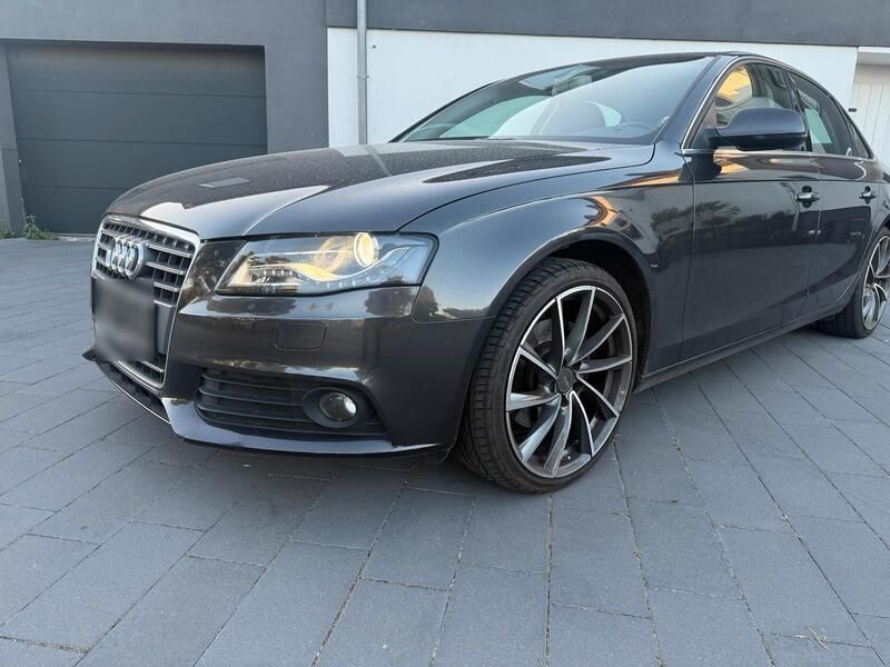 Blau Gebraucht 2010 Audi A4 Limousine | 6.990 € (Superpreis) - Bild 1/4