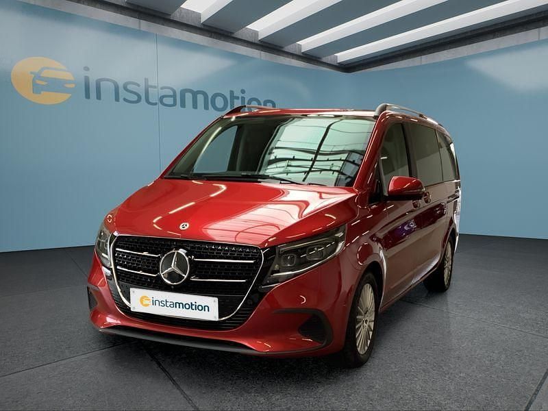 Rot Gebraucht 2024 Mercedes V250 Van / Kleinbus | 69.249 € (Etwas zu teuer) - Bild 1/4
