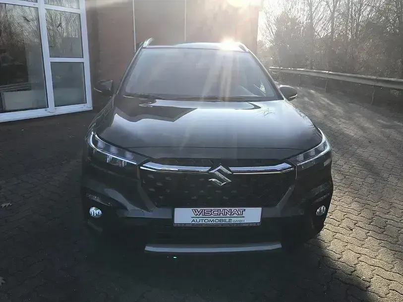 Gebraucht Suzuki SX4 S-Cross Comfort 129 PS (94 kW) 2023 Titan dark gray m SUV