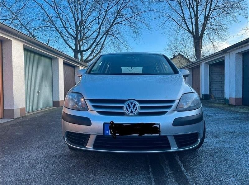 Silber Gebraucht 2005 VW Golf Plus Cross Comfortline Van / Kleinbus | 2.400 € (Guter Preis) - Bild 1/4