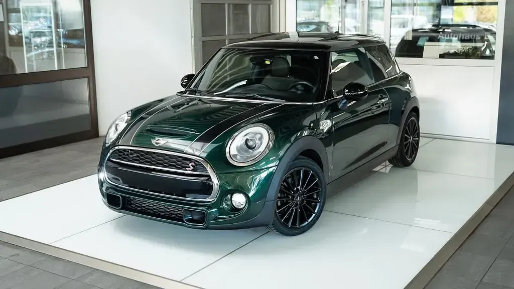 Second-hand Mini Cooper S 192 CP (141 kW) 2018 Verde Hatchback